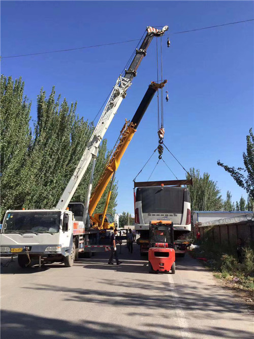 永新县港口集装箱搬运案例